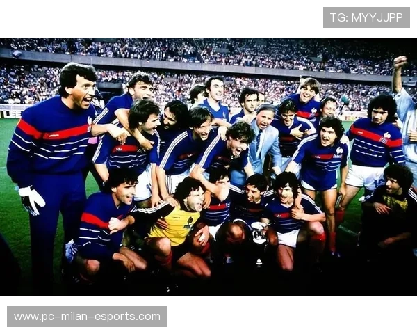 《回顾AC米兰传奇球星退役之夜重温荣耀与传奇》