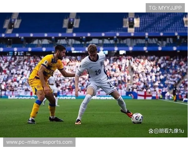 足球球星激情蹦迪现场大揭秘，球场外的另一面让人惊叹